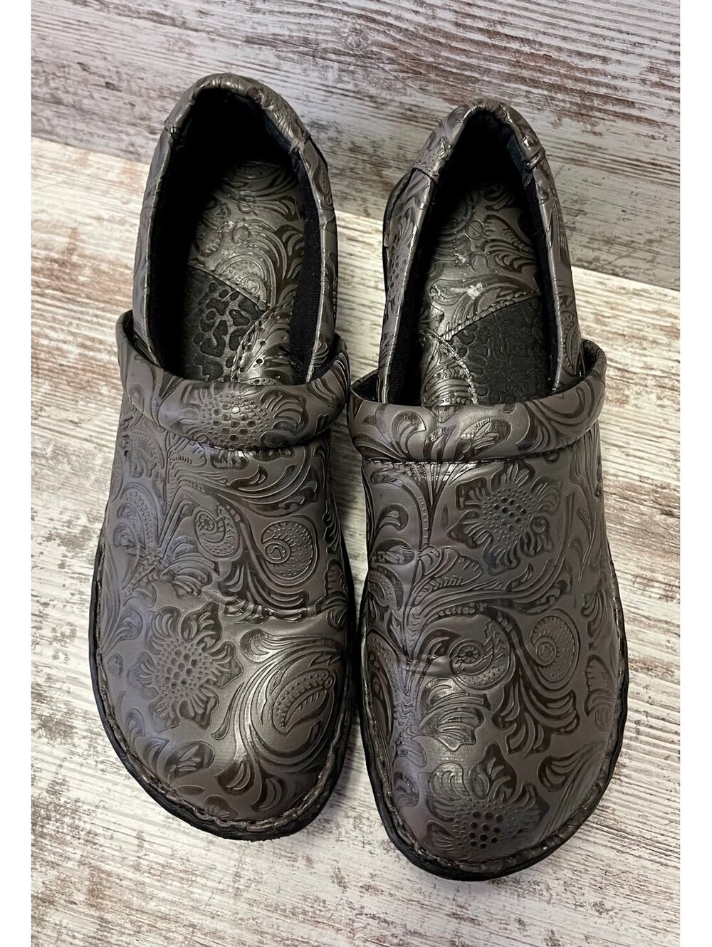 B.O.C Clogs - Picture 2 of 4